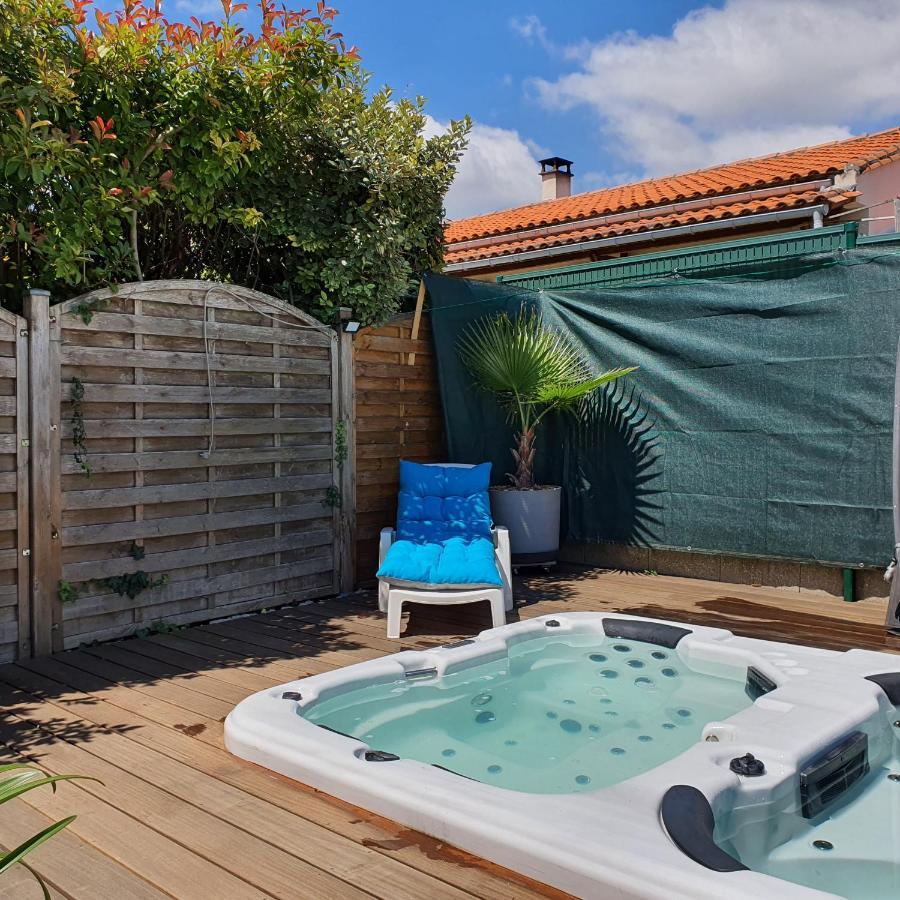 Le Petit Manoir Bed & Breakfast Vaux-sur-Mer Dış mekan fotoğraf