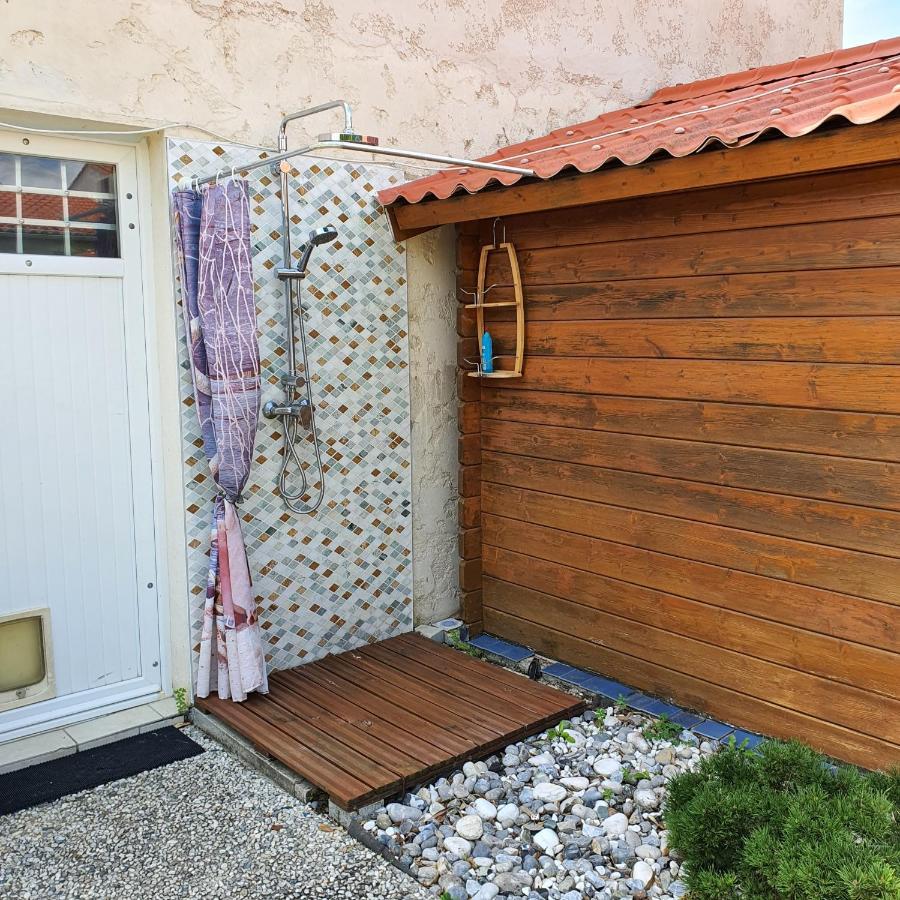 Le Petit Manoir Bed & Breakfast Vaux-sur-Mer Dış mekan fotoğraf